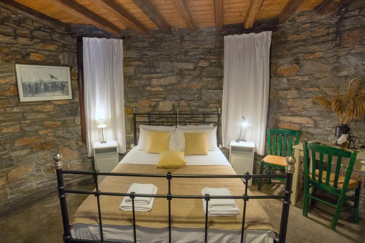 Pyrgos Traditional Village Ágios Kírykos Exteriör bild