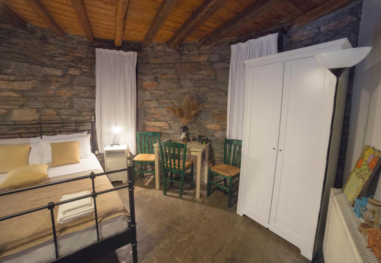 Pyrgos Traditional Village Ágios Kírykos Exteriör bild