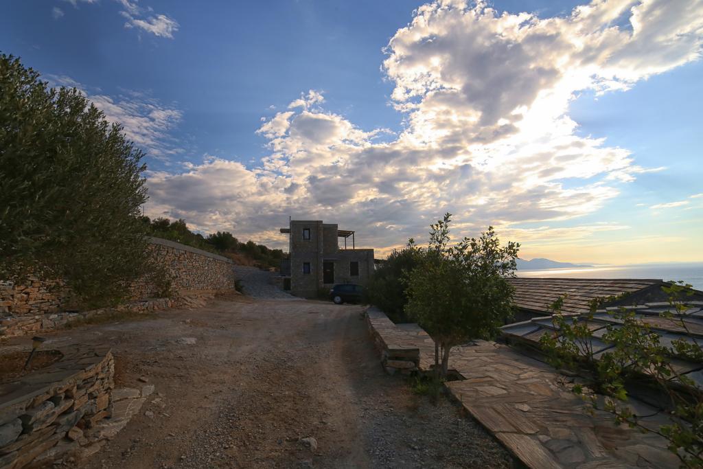 Pyrgos Traditional Village Ágios Kírykos Exteriör bild
