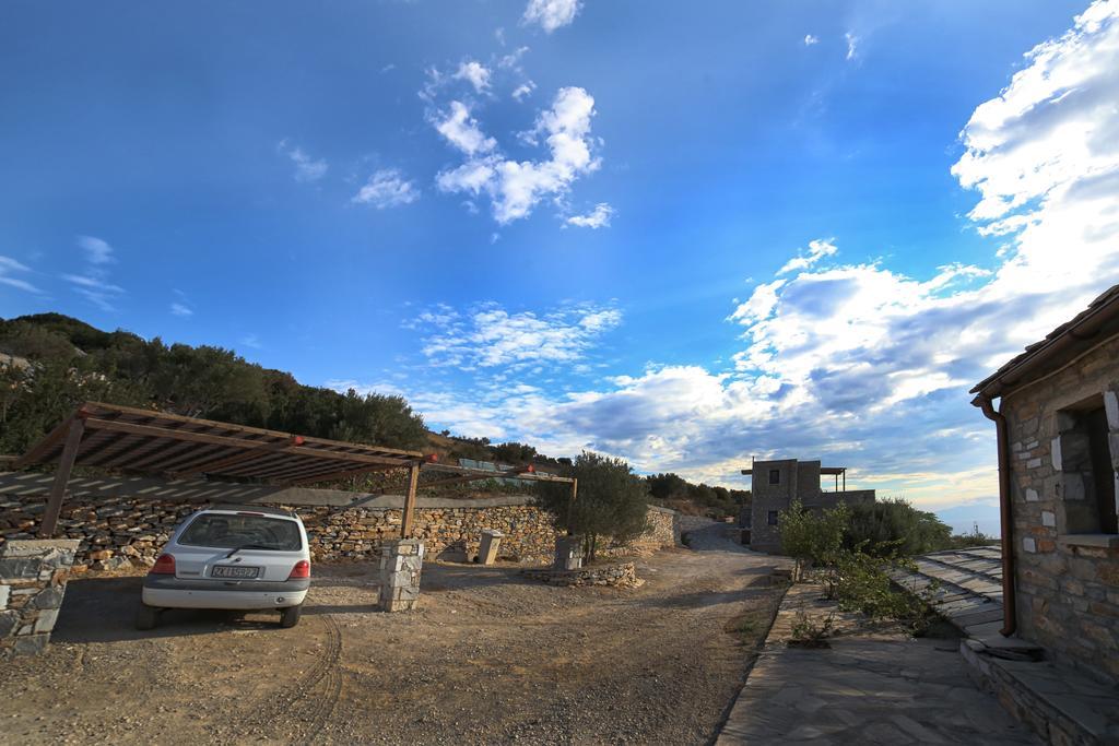 Pyrgos Traditional Village Ágios Kírykos Exteriör bild